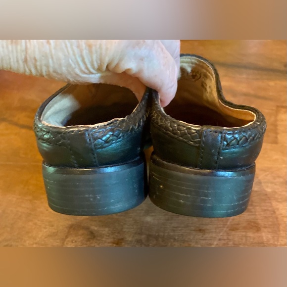 💥Ariat Black Leather Round Toe Mules💥 - Picture 6 of 11